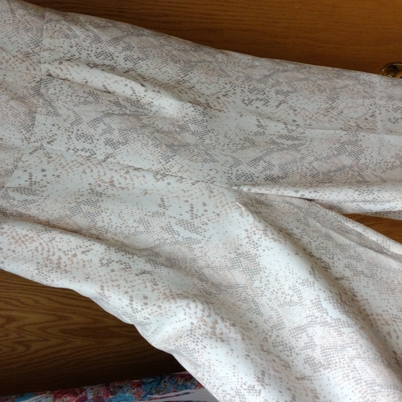 Loft Outlet Jumper SZ 4 Cream/Pink /Gray Design! - Picture 7 of 15